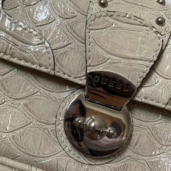 Guess shoulder bag - Picture 2 of 2